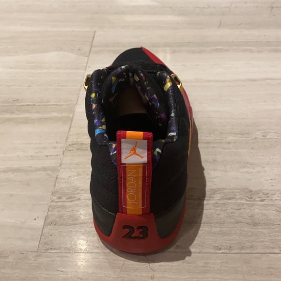 Air Jordan 12 Retro Low SE - Picture 4 of 6